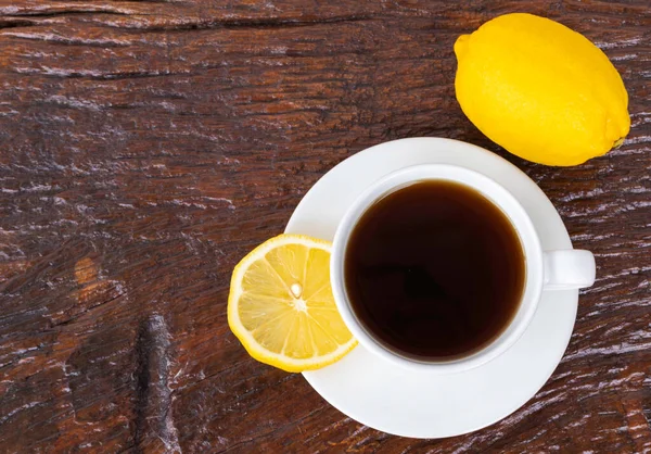 Lemon Kopi Hitam Dalam Cangkir Putih Lemon Irisan Piring Dan — Stok Foto