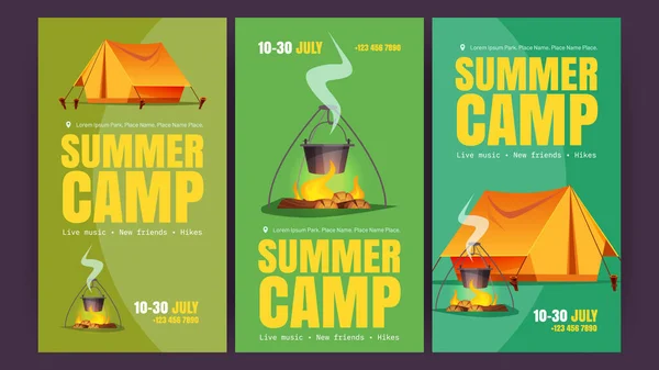 Cartazes de desenhos animados acampamento de verão com tenda e fogueira — Vetor de Stock