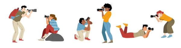 Professional Photographers Cameras Male Female Characters Photographing Take Photo Shots — 스톡 벡터