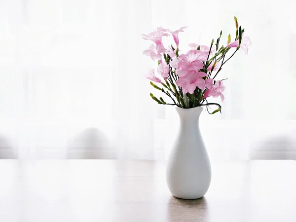 Pink Flowers Vase Table Ruellia Tuberosa Flowering Plant Minnieroot Fever — Stock Photo, Image