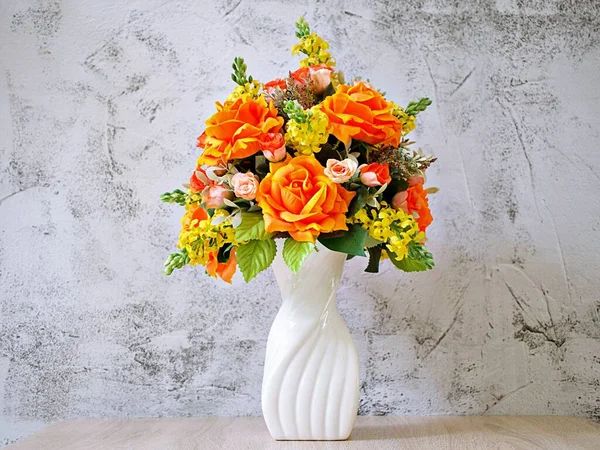 Bouquet Fleurs Artificielles Couleur Pastel Pot Sur Table Espace Copie — Photo