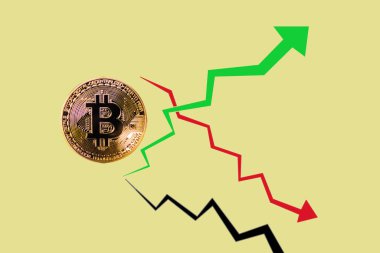 Altın Bitcoin şifreli para birimi. Stok sinyal oku, yükselme, düşüş. Simgeler Forex ticaret grafiği borsası. 2022 yeni yıl konsepti için yatırım para birimi kar gelir finansmanı planı.