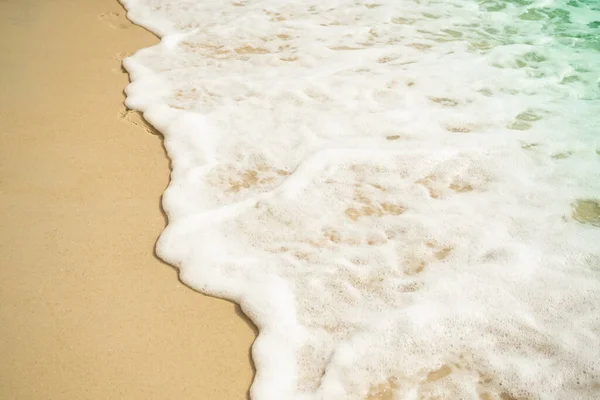 Sanfte Welle Sandstrand Der Küste Mit Blauem Meer Und Tropischer — Stockfoto