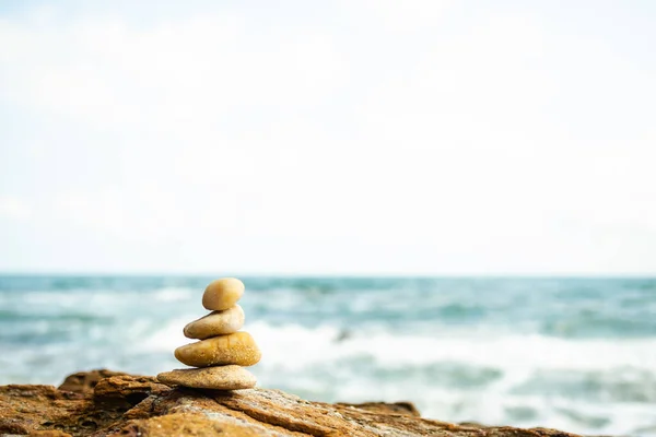 Stack Stone Mar Costa Equilíbrio Harmonia Pirâmide Torre Seixos Grande — Fotografia de Stock