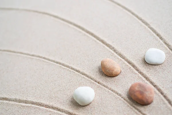Japanese Zen Garden Pebble Line Sand Mini Stone Beach Backgrond — Zdjęcie stockowe