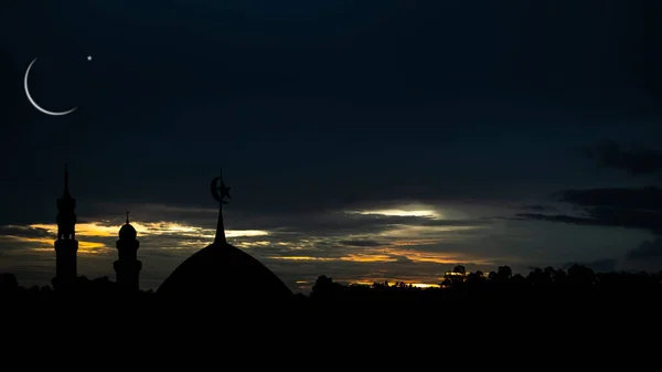 Moskeer Kuppel Halvmåne Solnedgang Twilight Sky Med Skyggeblade Baggrund Islamisk - Stock-foto