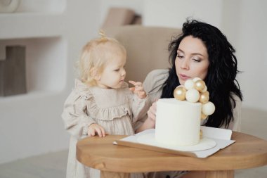 Şekersiz lezzetli bir tatlı sipariş ettim.