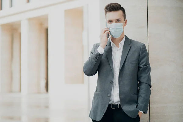 Máscara Protetora Azul Pandemia Rosto Retrato — Fotografia de Stock