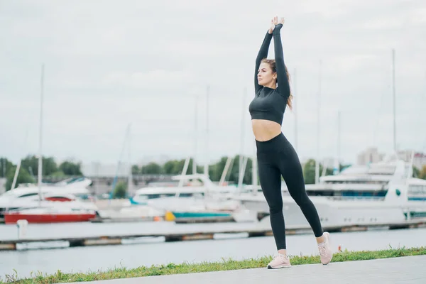 Stretching Ovanpå Övningarna Aerobics Hälsosam Livsstil — Stockfoto