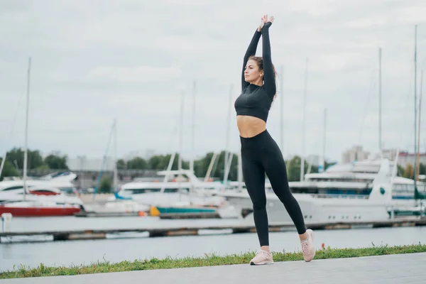 Gör Framåtlutande Övningar Aerobics Hälsosam Livsstil Styli — Stockfoto