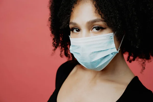 Saúde Uma Máscara Protetora Contra Pandemia Vírus Coro — Fotografia de Stock