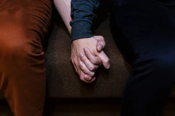 Handen Van Verliefde Mannen Hand Hand — Stockfoto