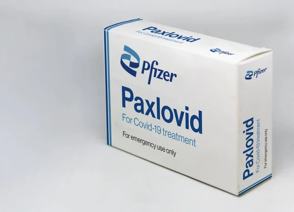 New York Usa November 2021 Pfizer Covid Paxlovid Treatment Box — Stock Photo, Image
