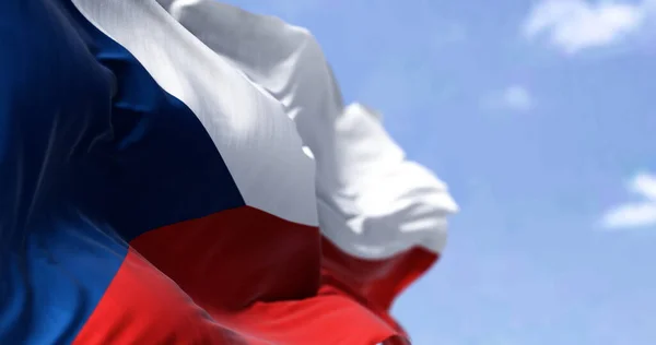Detal Flagi Narodowej Republiki Czeskiej Machający Wietrze Pogodny Dzień Demokracja — Zdjęcie stockowe