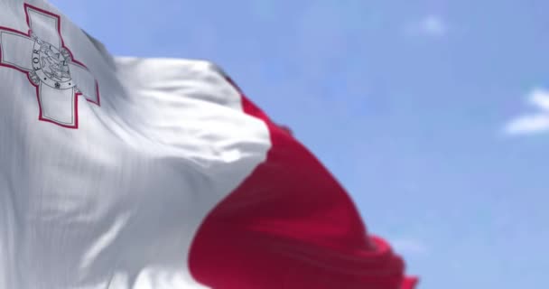 Detalle Bandera Nacional Malta Ondeando Viento Día Despejado Democracia Política — Vídeo de stock