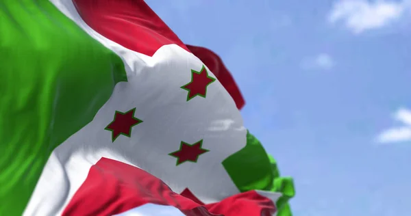 Detalhe Bandeira Nacional Burundi Acenando Vento Dia Claro Democracia Política — Fotografia de Stock