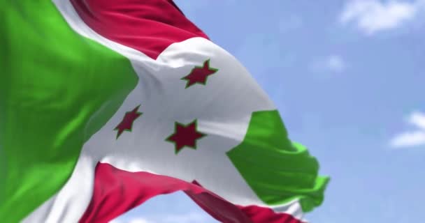 Detail Národní Vlajky Burundi Vlnící Větru Jasného Dne Demokracie Politika — Stock video