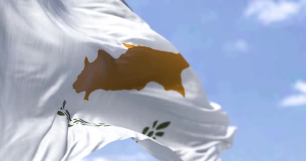 Dettaglio Della Bandiera Nazionale Cipro Sventola Nel Vento Una Giornata — Video Stock