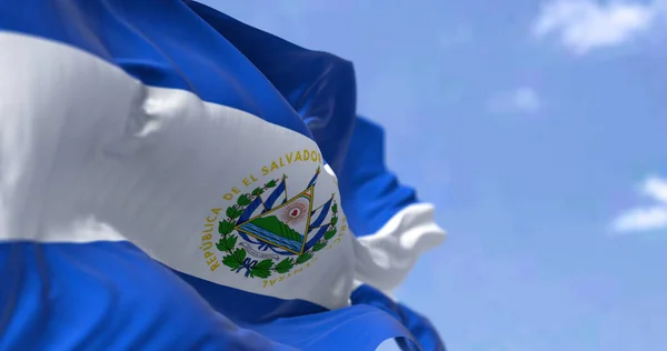 Salvador Nemzeti Zászlójának Részletei Egy Tiszta Napon Integetnek Szélben Salvador — Stock Fotó