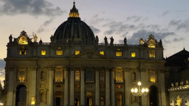 Fachada Basílica San Pedro Ciudad Del Vaticano Atardecer Vaticano Sede — Vídeo de stock