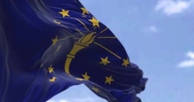 Indiana eyaletinin bayrağı rüzgarda sallanıyor. Indiana, ABD 'nin orta batısında bulunan bir eyalettir. Demokrasi ve bağımsızlık. Yavaş çekimde kusursuz döngü