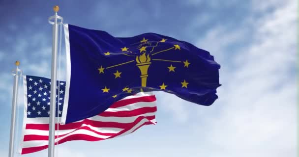 Bandera Del Estado Indiana Ondeando Junto Con Bandera Nacional Los — Vídeos de Stock