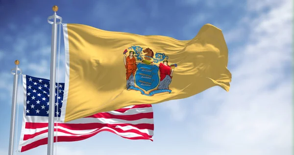 Σημαία Του Νιου Τζέρσεϊ Κυματίζει Μαζί Την Εθνική Σημαία Των — Φωτογραφία Αρχείου