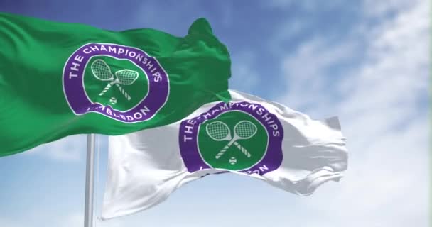 Londres Reino Unido Abril 2022 Bandeiras Com Logotipo Championships Wimbledon — Vídeo de Stock