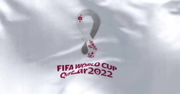 Доха Катар Октябрь 2021 Флаг Логотипом Чемпионата Мира Фифе 2022 — стоковое видео