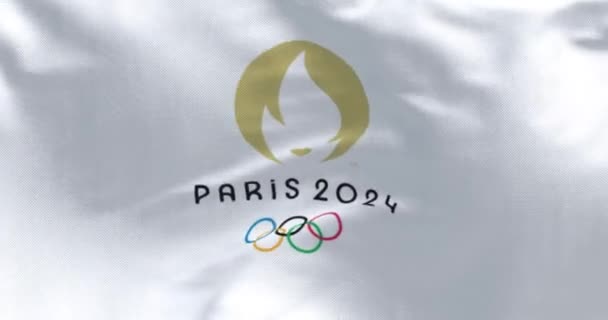 Tokyo Japonya Temmuz 2021 Paris 2024 Olimpiyat Bayrağı Rüzgarda Dalgalanıyor — Stok video