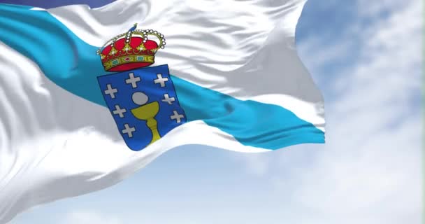 Галицкий Флаг Размахивающий Ветром Ясный День Галисия Является Автономным Сообществом — стоковое видео