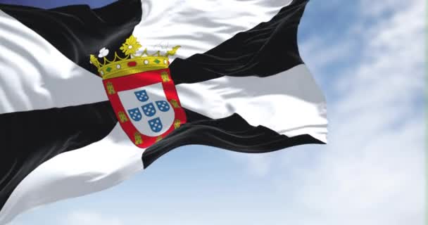 Bandera Ciudad Ceuta Ondeando Viento Día Despejado Ceuta Una Ciudad — Vídeos de Stock