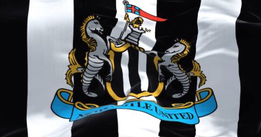 Newcastle, İngiltere, Mayıs 2022: Newcastle United Flag dalgalı kumaş arka planı. Newcastle United, İngiliz profesyonel futbol kulübüdür.