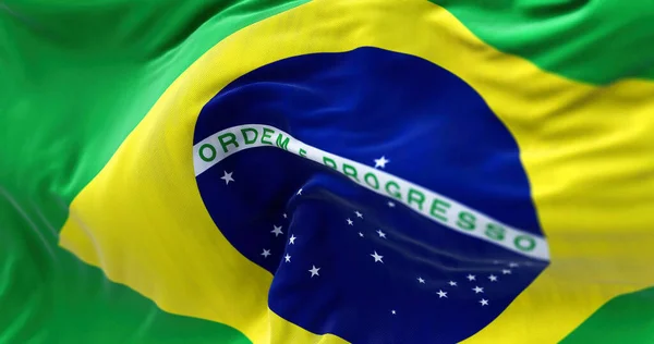 브라질 국기가 바람에 흔들리는 모습을 브라질은 남아메리카의 나라이다 — 스톡 사진