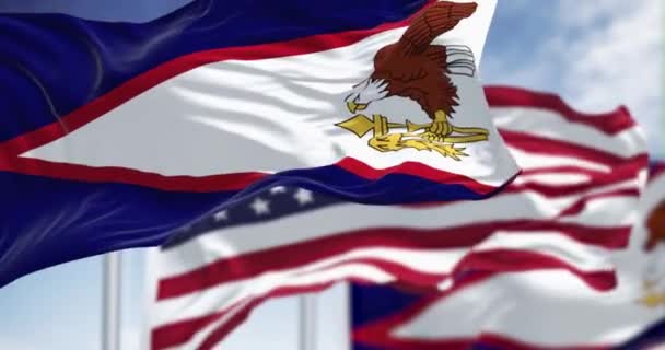 Amerikai Szamoa Zászlók Lengenek Együtt Usa Nemzeti Zászlajával Amerikai Szamoa — Stock videók