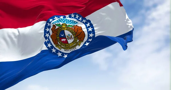 Amerykańska Flaga Stanu Missouri Macha Wietrze Missouri Jest Stanem Środkowo — Zdjęcie stockowe