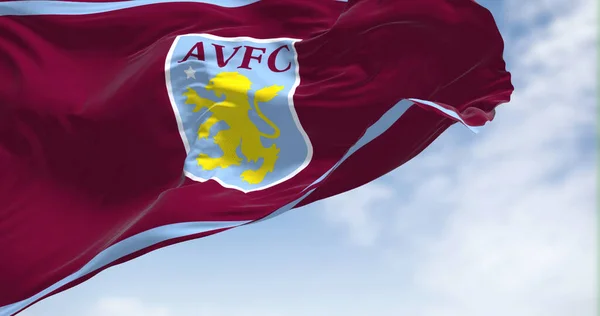 Birmingham Maj 2022 Flaga Klubu Piłkarskiego Aston Villa Machająca Wietrze — Zdjęcie stockowe