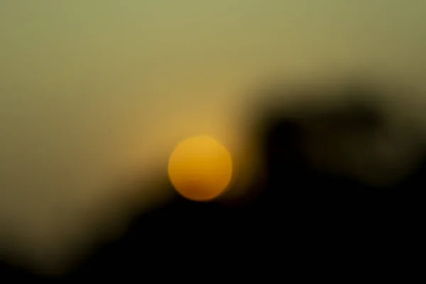 Západy Slunce Těsně Před Soumrakem Vytvořily Krásný Zlatý Sluneční Bokeh — Stock fotografie