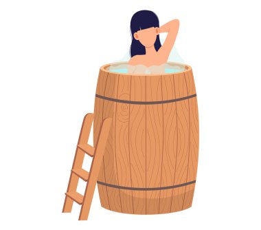 Sıcak suyla tahta küvette duran bir kadın. Ev hortumu, kaplıca prosedürleri ahşap su fıçısında.