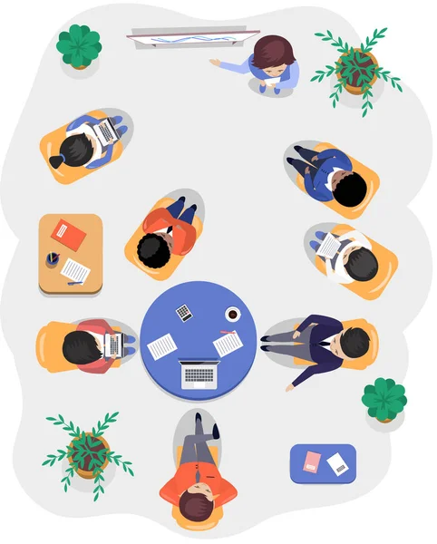 İş yeri bağlantısı çalışma konsepti. İş adamları projeden bahsediyor.