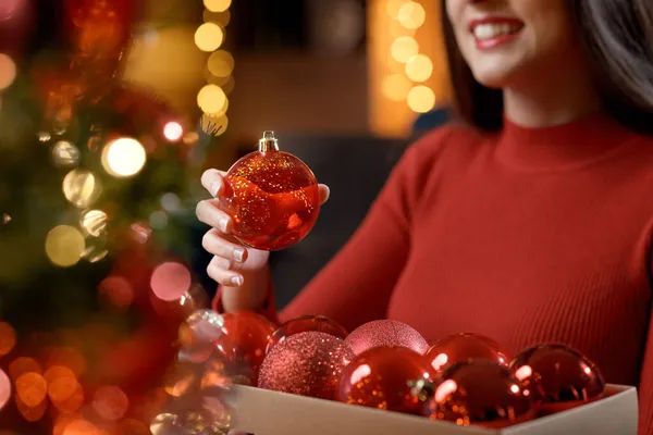 Woman Hanging Baubles Christmas Tree Preparing Her Home Holiday Season — Stock Photo, Image