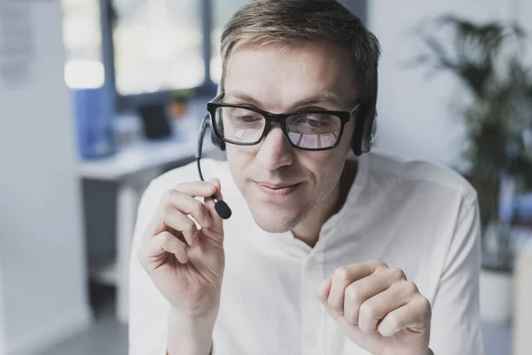 Smiling Businessman Wearing Headset Having Business Call His Office — Fotografie, imagine de stoc