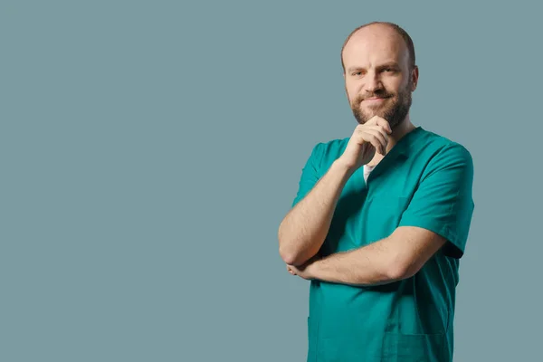 Confident Healthcare Worker Posing Smiling Camera — Zdjęcie stockowe