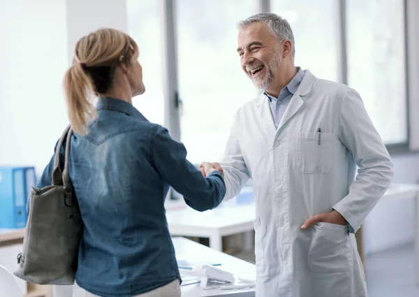 Professional Doctor Welcoming Patient His Office Smiling Shaking Hands — 스톡 사진