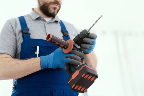 Professional Repairman Changing Drill Bit Inserting Drill Bit Drill Chuck — Photo