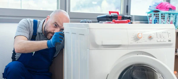 Professional Repairman Fixing Broken Washing Machine Home Repair Concept — Photo