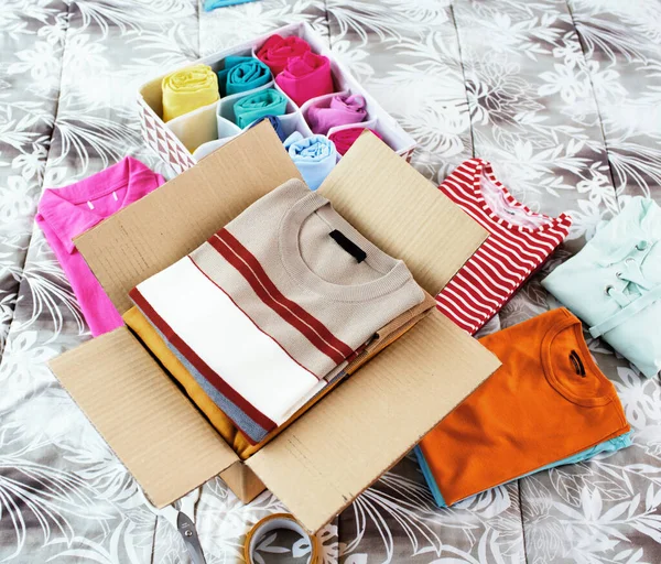 Piles Shirts Open Delivery Box Bed — Stockfoto