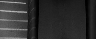 Mimari duvar çimento desenli arka planda güneş ışığı ve gölge