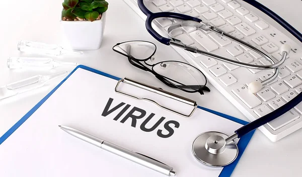 Virus Text Vitt Papper Vit Bakgrund Stetoskop Glas Och Tangentbord — Stockfoto