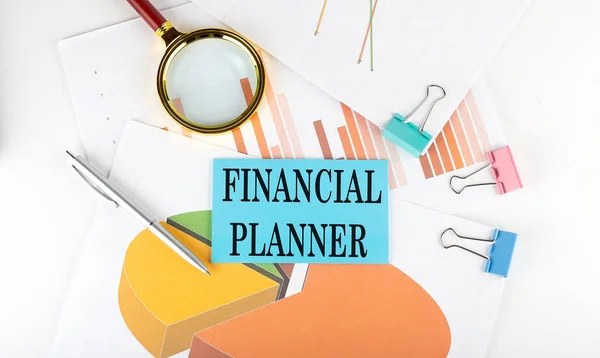 Planner Finansowy Tekst Naklejce Wykresie Papierowym — Zdjęcie stockowe